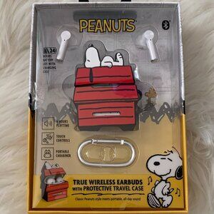 PEANUTS Snoopy Wireless Earbuds with Travel Case